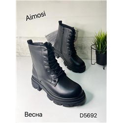 Женские ботинки D5692 черные